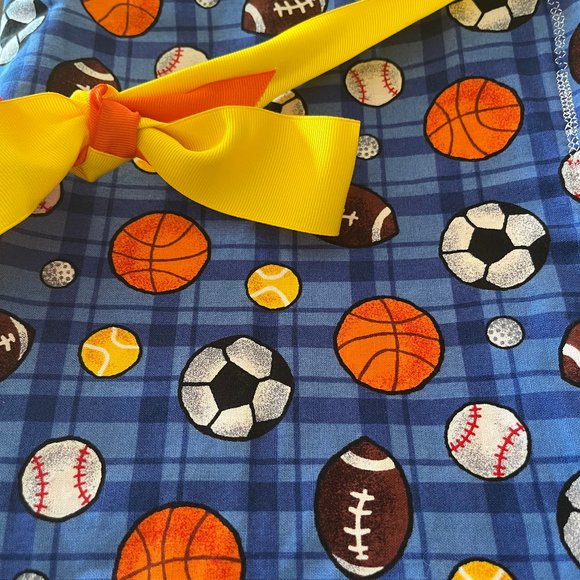 Folding diaper changing pad. - Picture 1 of 4